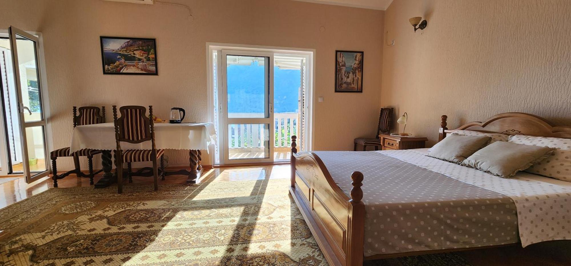 Lorena Rooms Risan Exterior foto